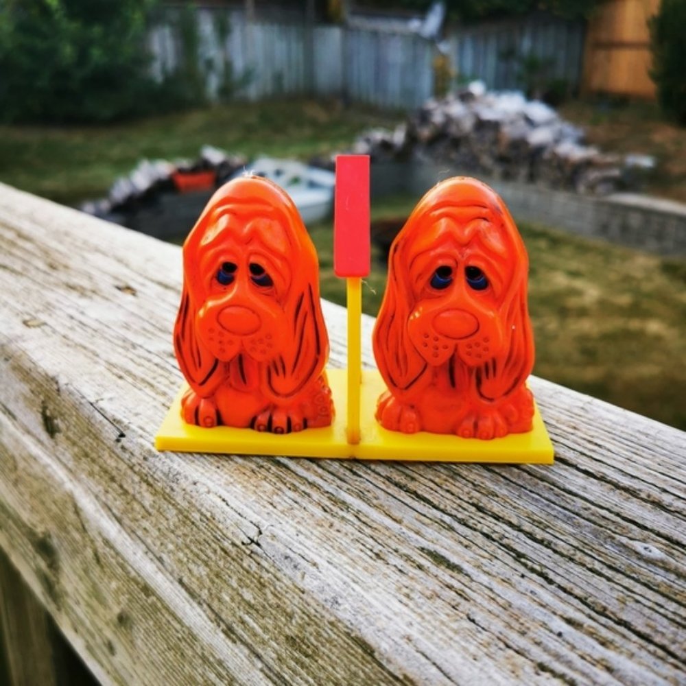 Vintage JSNY Plastic Anthropomorphic  Orange Hound Dog Salt and Pepper